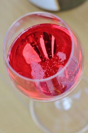 Vinul spumant și servirea acestuia - Crame românești ce produc vinuri spumante